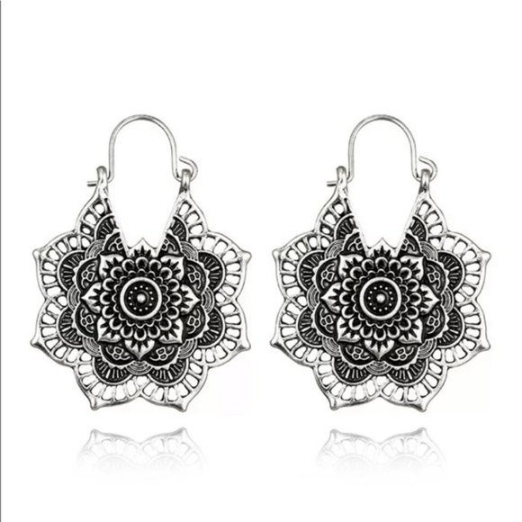 Stunning Boho Metal Drop Dangle Silver - Picture 1 of 2
